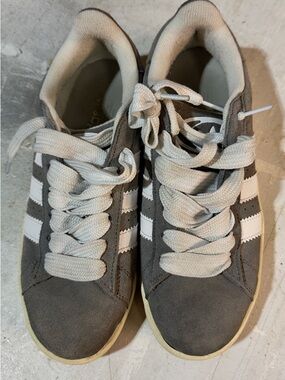 Adidas Campus 00s sneakers in the Grey Three/Cloud White